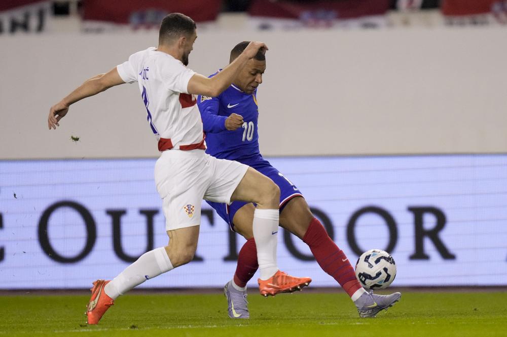 意媒稱那不勒斯關註格雷茨卡高薪成轉會障礙.