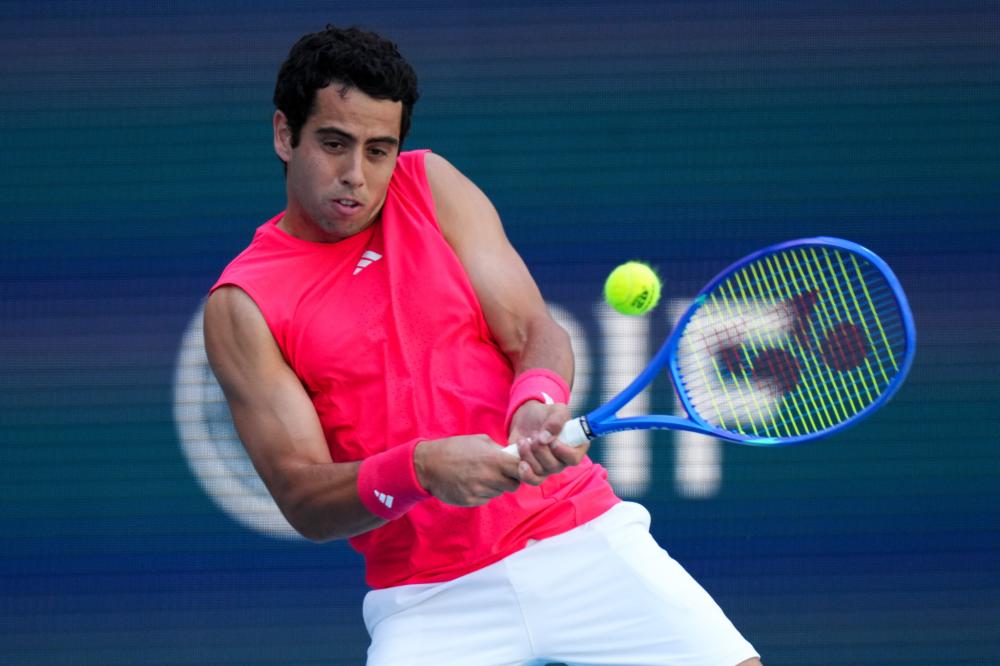 [冰雪]不敌瑞士队 中国队止步半决赛.